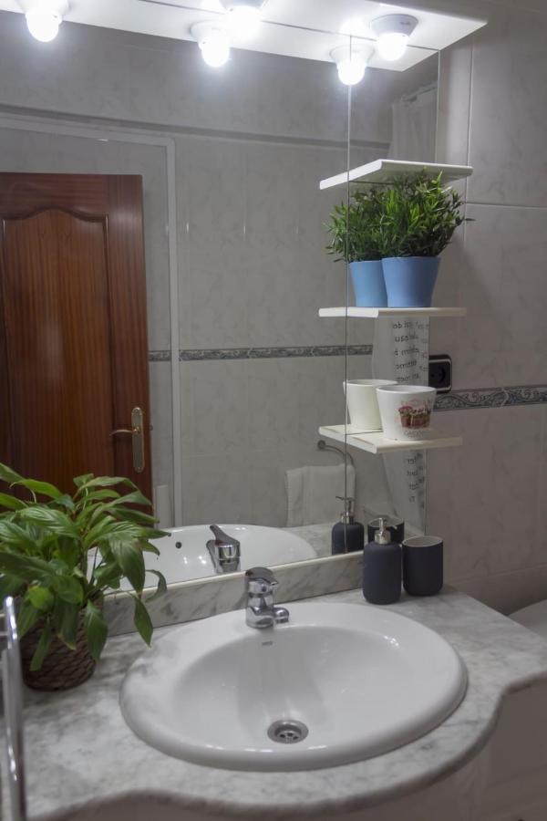 Anunci Tancat Capellans Apartment ซาลอว์ ภายนอก รูปภาพ